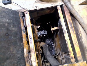 Excavator CAT 385 with Eurosens Delta fuel flow meter